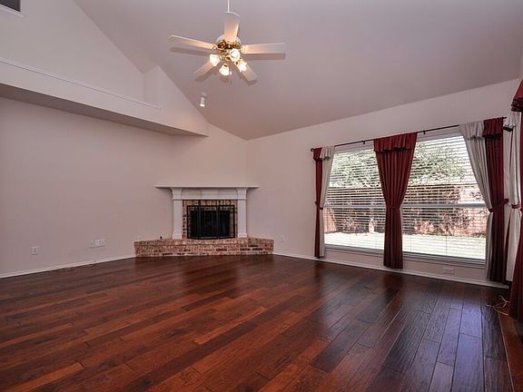 4th image of 11010 Shadow Brook Ln