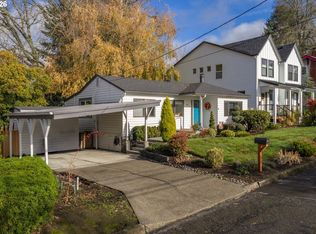 1323 SW Carson St, Portland, OR 97219