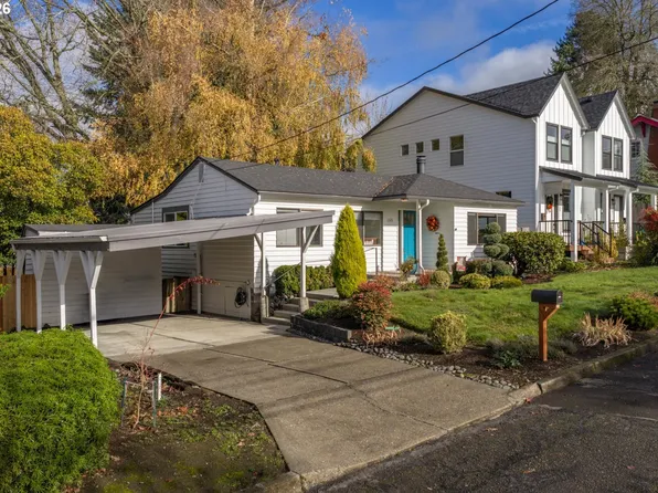 1323 SW Carson St, Portland, OR 97219