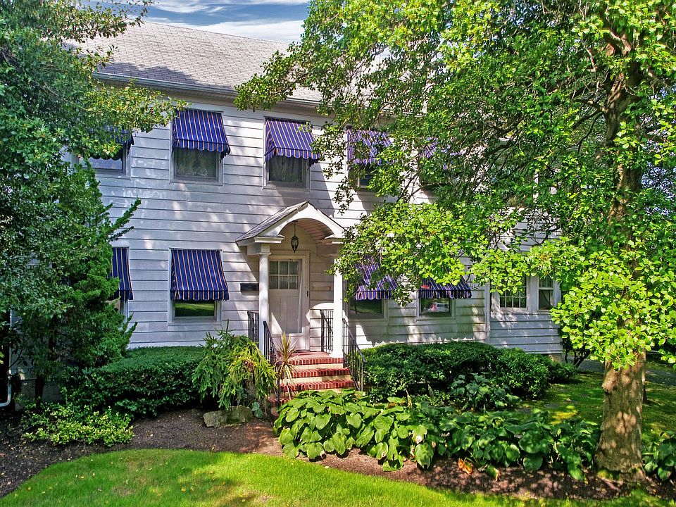 1st image of 209 Boston Blvd