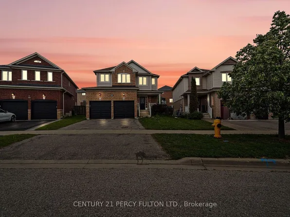 91 Laprade Sq, Clarington, ON L1C 0C9