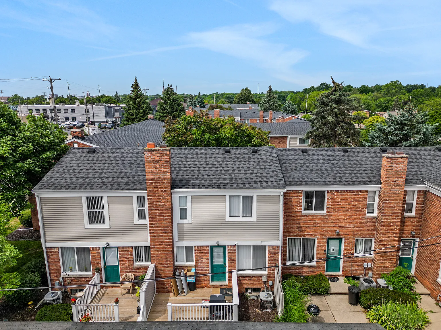 Woodmar Apartments and Townhomes — Photo 3
