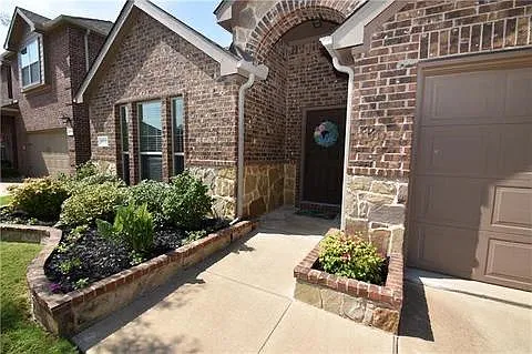 10125 Sailboard Dr — Photo 2