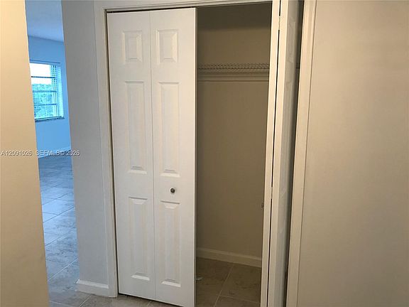 3rd image of 1701 Washington St APT 604