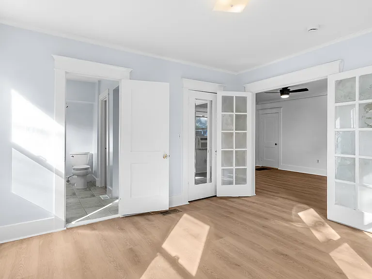 1071 Laguna Ave #1071 — Photo 14