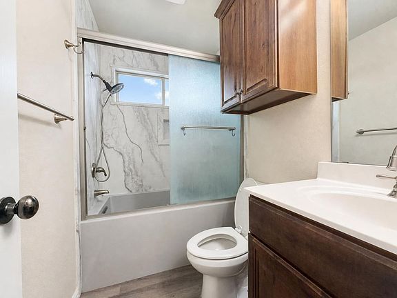 5th image of 207 Big Timber Dr