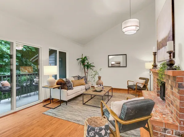 12703 NE 129th Court #H302, Kirkland, WA 98034