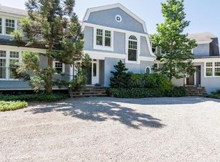 17 University Ln, Manchester, MA 01944