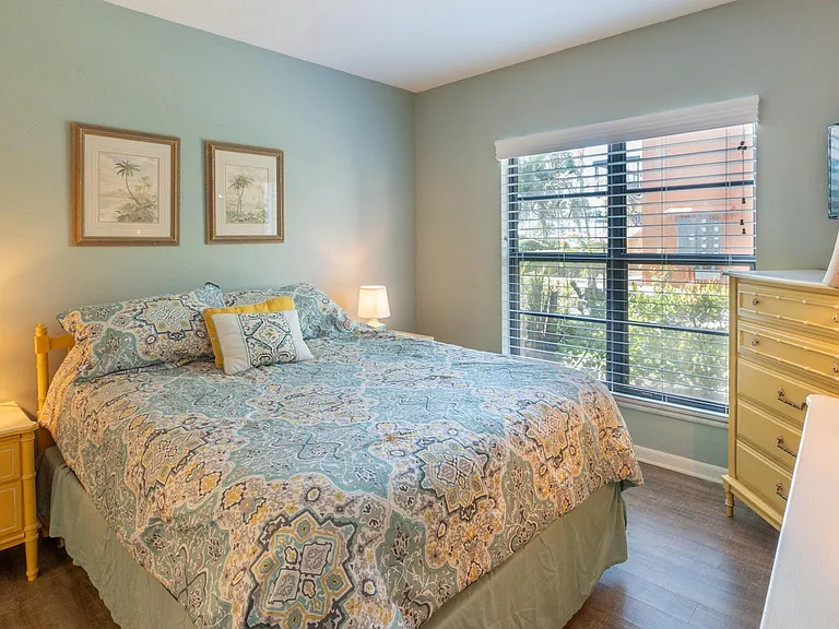 20 Greenbrier St #3-105 — Photo 10