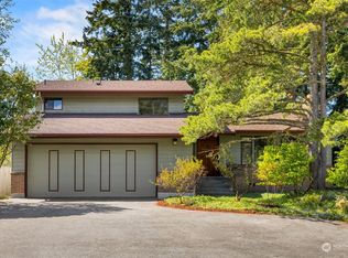 12745 Roosevelt Way NE, Seattle, WA 98125