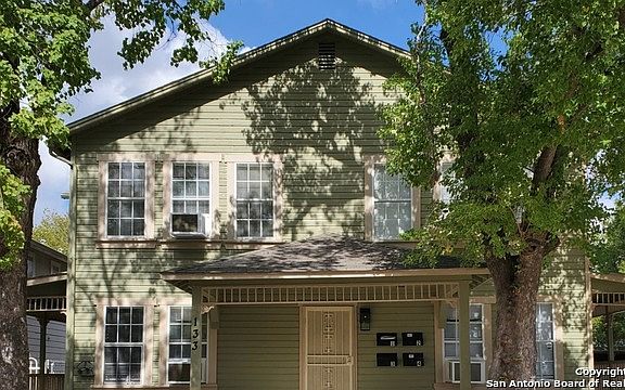 2nd image of 133 Claremont Ave #3