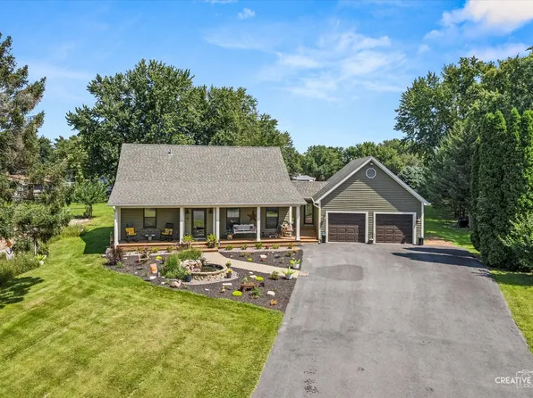 519 Hickory Cir, Somonauk, IL 60552