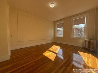 8 Vinal St APT 5, Boston, MA 02135