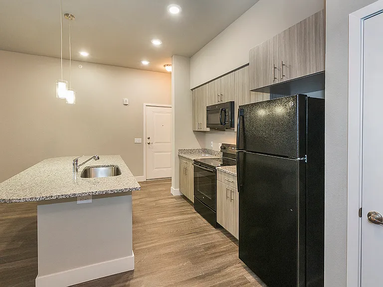 The Overlook at Interquest Apartments — Photo 31