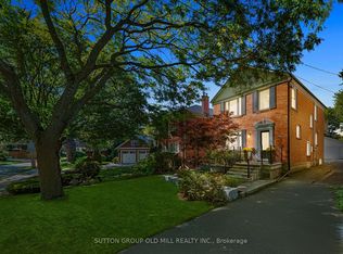 24 Dartmouth Cres, Toronto, ON M8V1X1
