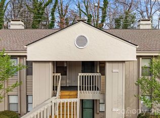 2604 Vineyard Blvd, Asheville, NC 28805