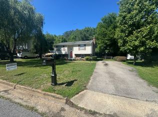 4020 Laurelwood Rd, North Chesterfield, VA 23234