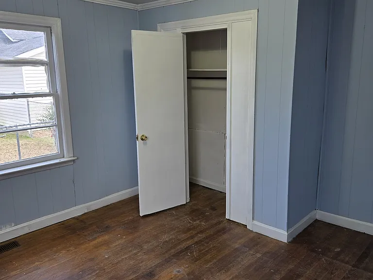 106 Jones St — Photo 3