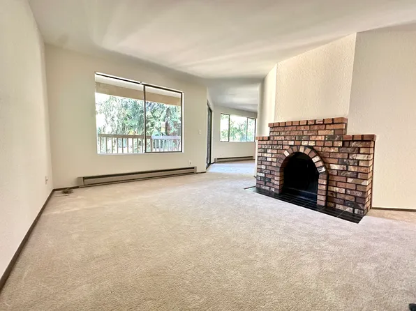 10330 SE 6th St, Bellevue, WA