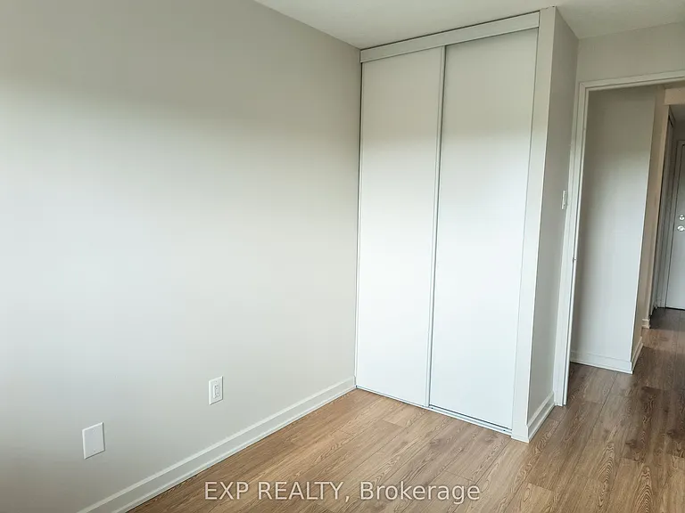 981 Gulf Pl #503 — Photo 7