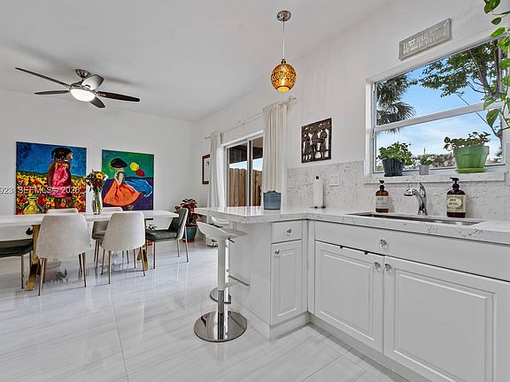 5th image of 22110 SW 93rd Pl