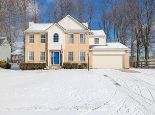 4477 Bent Creek Dr, Cincinnati, OH 45244