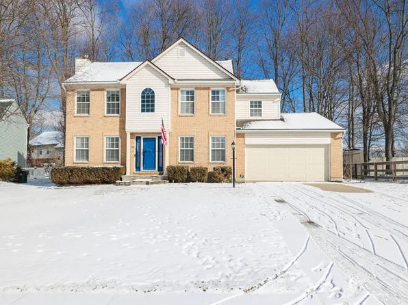 4477 Bent Creek Dr, Cincinnati, OH 45244