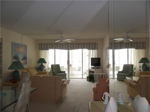 4th image of 21 Yacht Club Dr APT 206