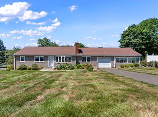 4 Florence Rd, Branford, CT 06405