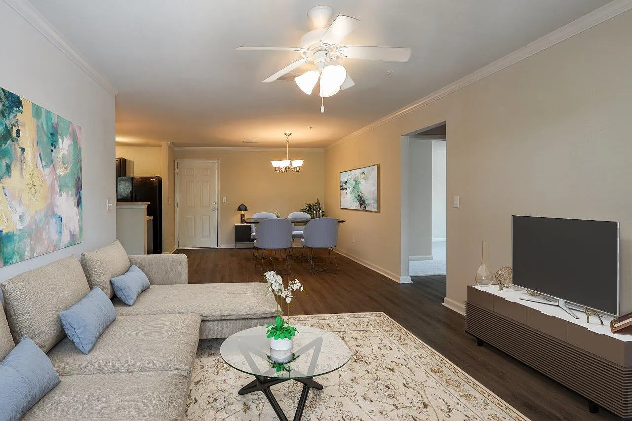 Parc at Flowing Wells Apartment Homes — Photo 4