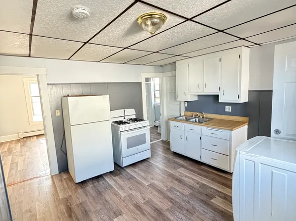 30 Neanda St Floor 1, New Britain, CT 06053