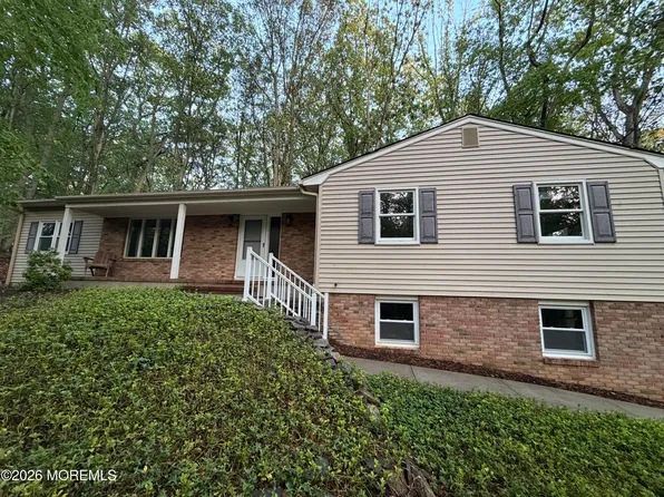 12 Stilwell Drive, Holmdel, NJ 07733