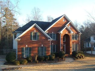 1560 Rising Mist Ln, Cumming, GA 30041