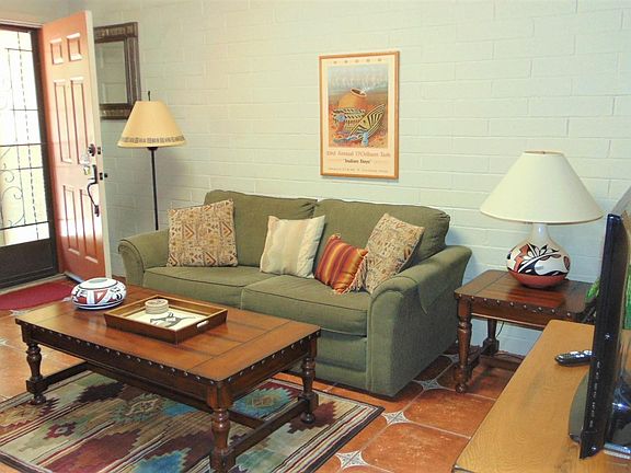 3rd image of 1025 S Calle De Las Casitas