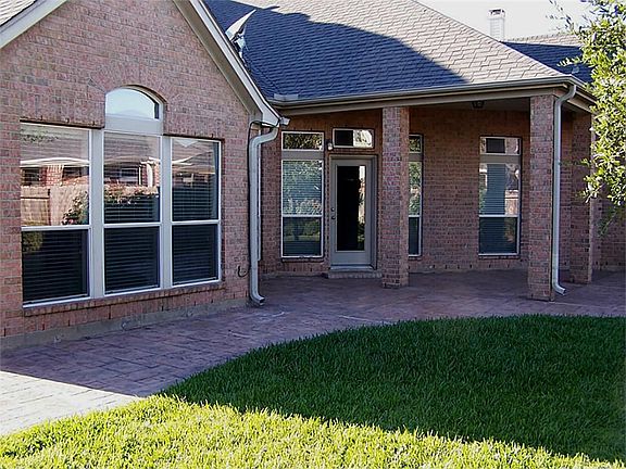 2nd image of 3910 Lake Hawkins Ln