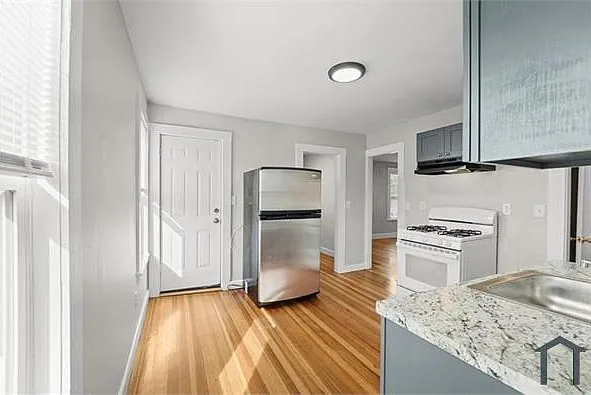 40 Ripley Rd #3