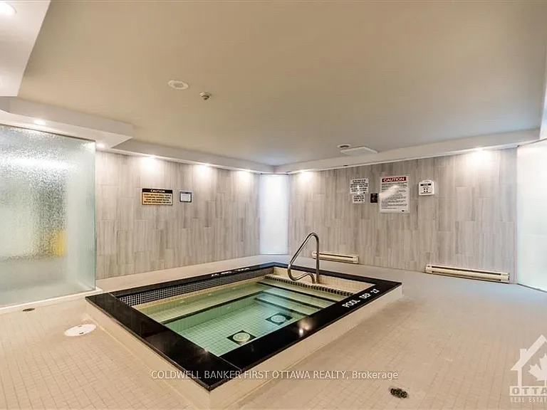 2759 Carousel Cres #307 — Photo 21