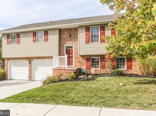 11 Yankee Dr, Mount Holly Springs, PA