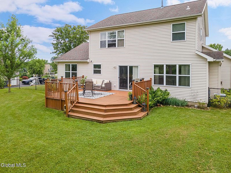 4th image of 29 Francis Drive
