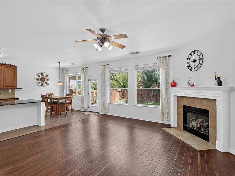 15324 Interlachen Dr — Photo 17