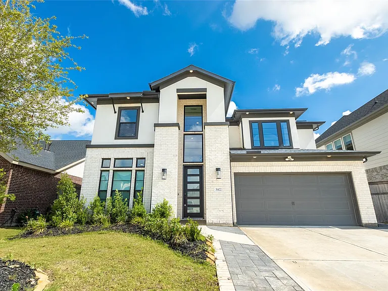 31422 Beacon Cove Trl — Photo 1