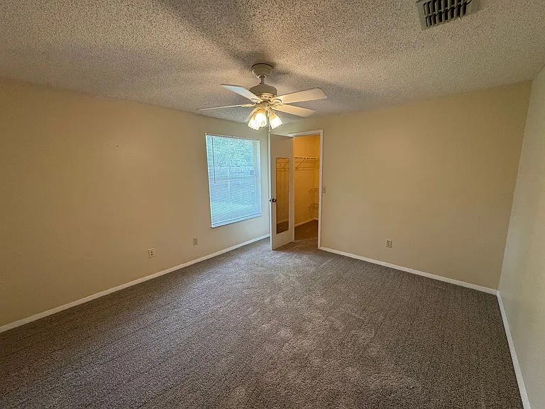8055 Creedmoor Dr — Photo 8
