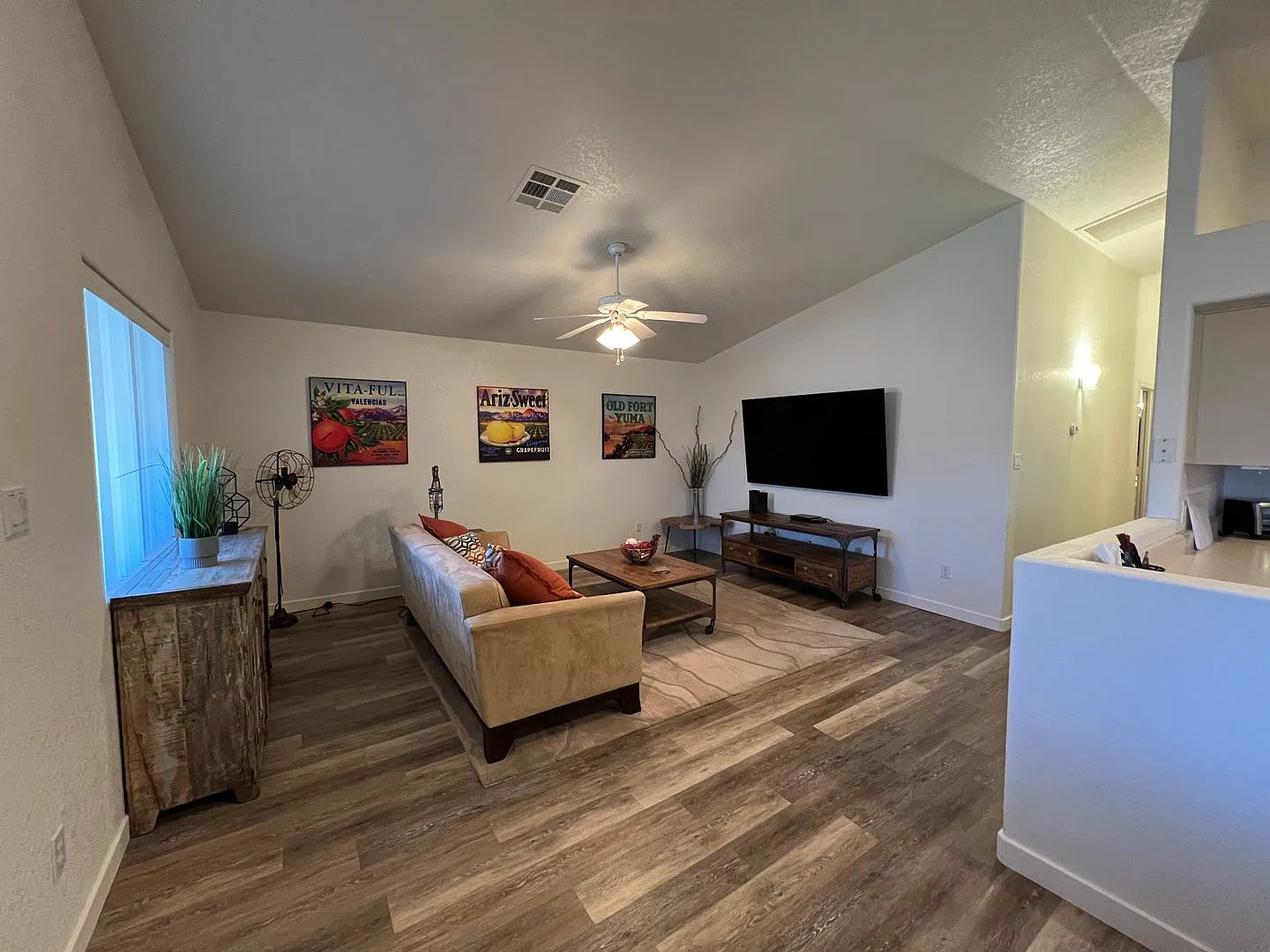 Furnished Short Term Rental! — Photo 3