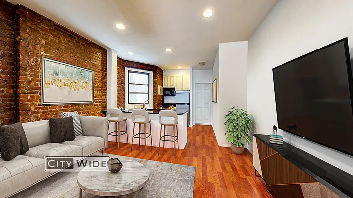 Rented by City Wide Apartments | media 7