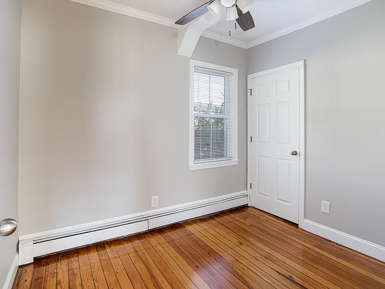446 Main St — Photo 10