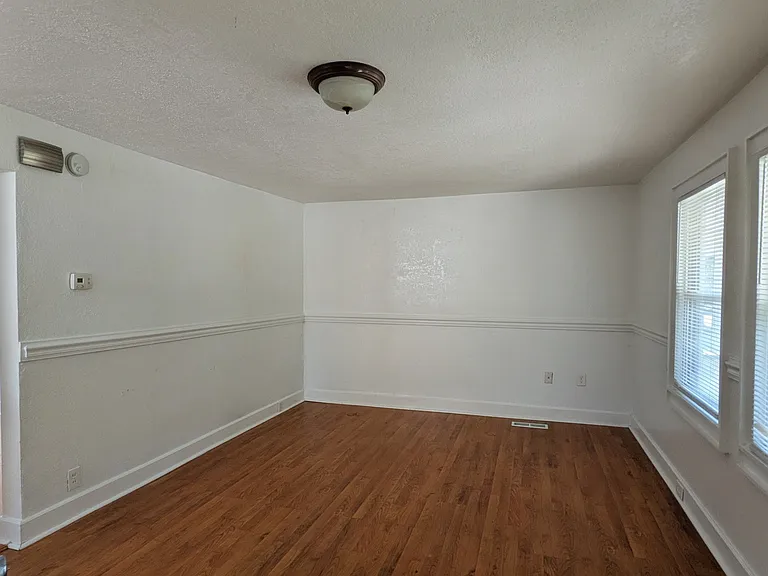 1412 Melrose Pkwy — Photo 2