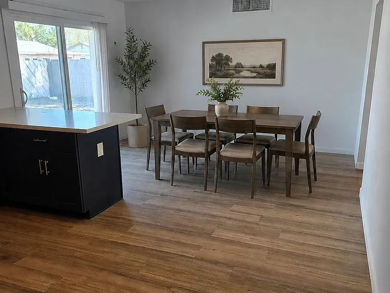 620 E Broadway Ln — Photo 8