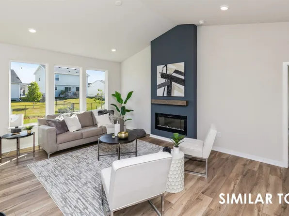 4411 NE 7th St, Ankeny, IA 50021