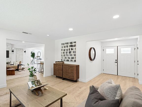 5th image of 1089 Sand Bar Cir