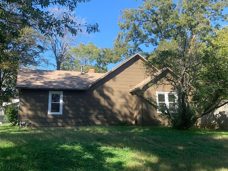 104 S Main Street, Pineville, MO 64856 Zillow